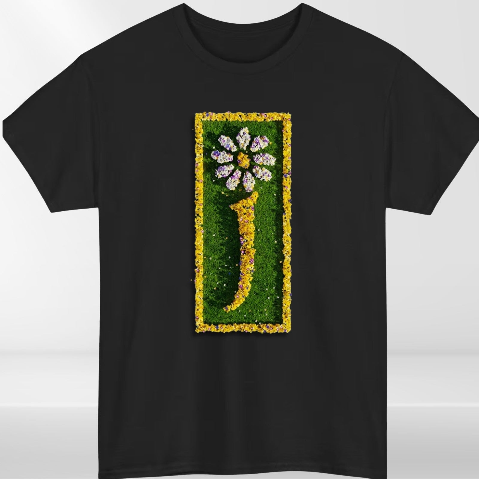 Floral Letter J Graphic T Shirt Aesthetic Daisy Alphabet Print Unisex Casual Cot